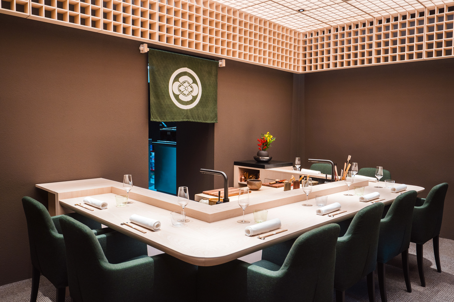 Irina-Thalhammer-Shiki-Omakase-07-1-2sm